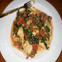 Greek-Style Beef and Cheese Ravioli_image