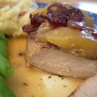 Pork Chops with Apples and Raisins_image