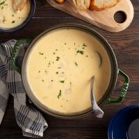 Homemade Cheesy Potato Soup_image