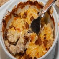 Dinner Essentials: Yummy Cheesy Chicken Casserole_image