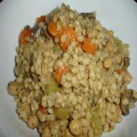 Chickpea and Vegetable Barley Bake_image