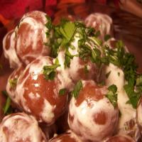 New Potatoes in Sour Cream_image