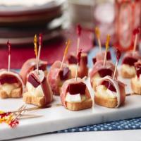 Brie, Cranberry and Prosciutto Bites_image