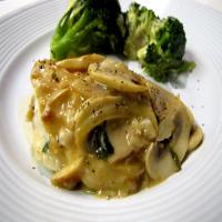 Ww Parmesan Chicken With Mushroom-Wine Sauce_image