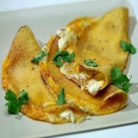 Quesadilla with Goat Cheese, Asparagus, Mushrooms and Roasted Tomatillo Salsa_image