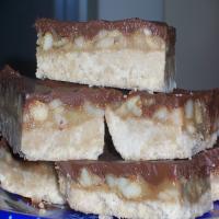 Macadamia Nut Caramel Squares_image