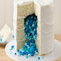 Surprise on the Inside Gender Reveal Cake_image