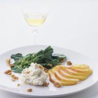 Arugula and Pear Salad with Mascarpone and Toasted Walnuts_image
