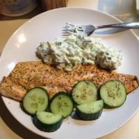 Rainbow Trout with Yogurt Sauce_image