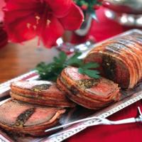 Bacon-Wrapped Beef Tenderloin with Herb Stuffing_image