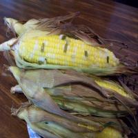 Scallion Butter Sauce Grilled Inside the Corn Husk_image