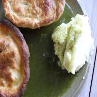 Propah Eastend Pie, Mash and Licqour_image