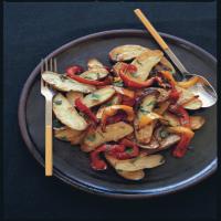 Roasted Fingerlings with Red and Yellow Pipérade_image