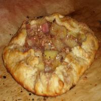 Individual Rhubarb Pies_image