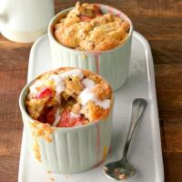 Air-Fryer Pecan Strawberry Rhubarb Cobbler_image