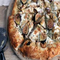 Fresh Fig, Caramelized Onion and Goat Cheese Gourmet Pizza image