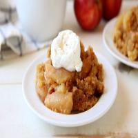 Slow-Cooker Apple-Cinnamon Cobbler_image