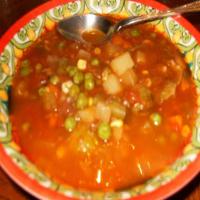 Hearty Homemade Vegetable Beef Soup_image