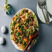 Frisée and Carrot Ribbon Salad with Za'atar-Lemon Vinaigrette_image