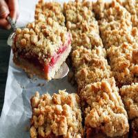 Cranberry-Pear Crumble Bars_image