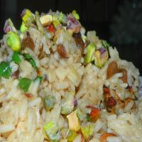 Golden Saffron and Cardamom Spiced Chicken & Rice Pilau_image