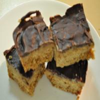 Millionaires Shortbread or Creamy Caramel and Oat Squares_image