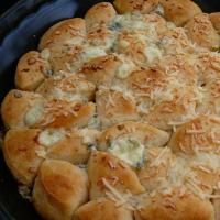 Biscuits with Blue Cheese Butter_image