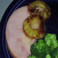Ww Ham Steak With Pineapple Sauce 4-Points image
