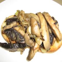 Mushroom Crostini image