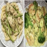 Quick Garlic Pesto Alfredo with shrimp or chicken_image