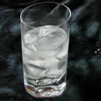 Portuguese Portonic (White Port + Tonic) image