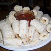 Cheesy Onion Roll-Ups_image