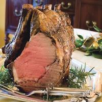 Rosemary-and-Pepper Standing Rib Roast with Two-Mushroom Pan Sauce_image