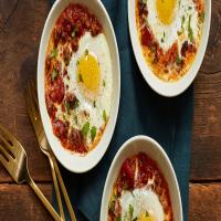 Baked Eggs with Merguez Sausage, Tomatoes, and Smoky Paprika_image