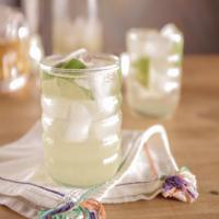 White Tea and Rum Cocktail with Honey-Lime Syrup_image