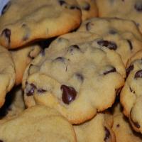 The Best Soft Chocolate Chip Cookies_image