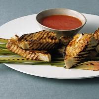 Grilled Halibut with Lemongrass Tomato Sauce_image