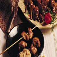 Chicken Kabobs with Peanut Sauce_image