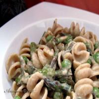 Fusilli With Lemon Cream Sauce, Asparagus, and Peas_image