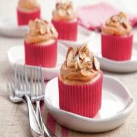 Toasted Almond Cupcakes with Caramel Frosting_image