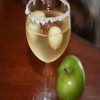 Apple Thyme Martini_image