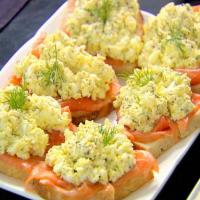 Smoked Salmon and Egg Salad Tartines_image