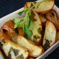 Roasted Oregano Potatoes_image