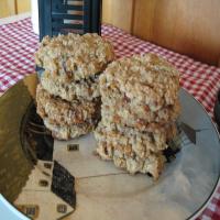 Date Oatmeal Cookies With Milk Chocolate Chips_image