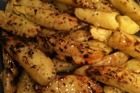 grilled-potatoes-with-butter-and-garlic-glaze image
