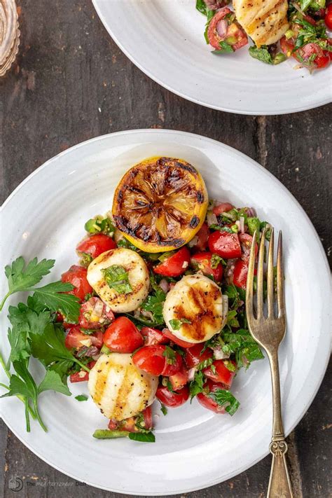 grilled-scallops-with-mediterranean-tomato image