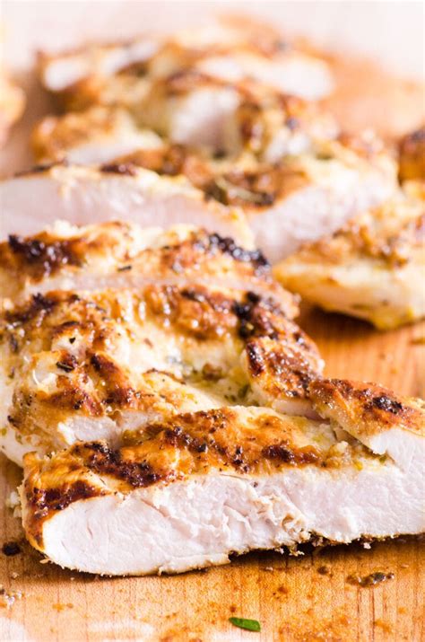 easy-juicy-grilled-chicken-breast-ifoodrealcom image