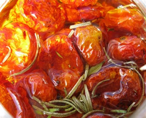 oven-dried-tomatoes-in-olive-oil-honest-cooking image