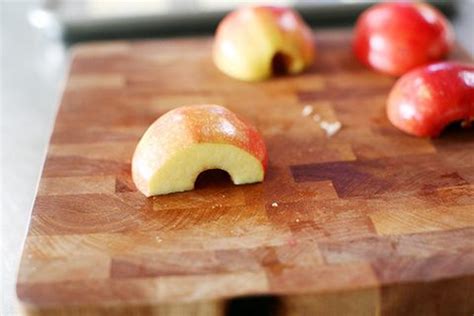 quick-apple-tart-recipe-how-to-make-apple-puff image