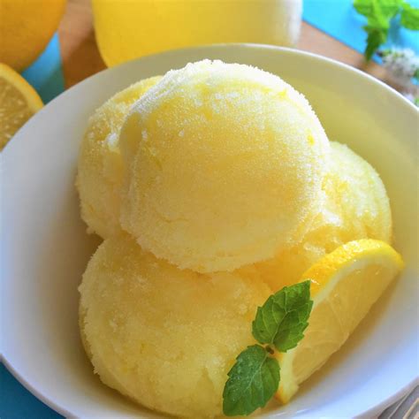 limoncello-lemon-sorbet-with-or-without-mint image